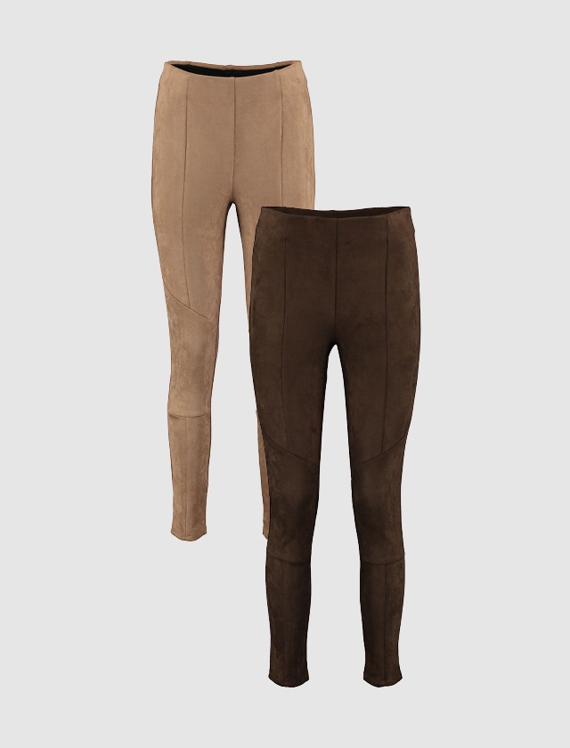 Zwei Paar Leggings in verschiedenen Farbtönen: beige und dunkelbraun. Zwei Paar Leggings in verschiedenen Farbtönen: beige und dunkelbraun.