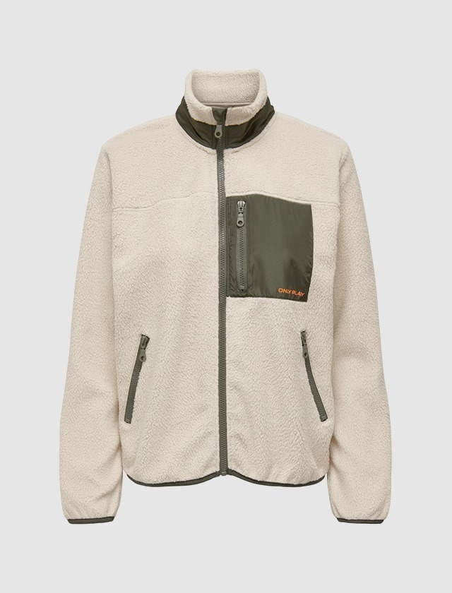 Eine helle, flauschige Jacke mit einem grünen Brusttasche und Reißverschluss. Eine helle, flauschige Jacke mit einem grünen Brusttasche und Reißverschluss.