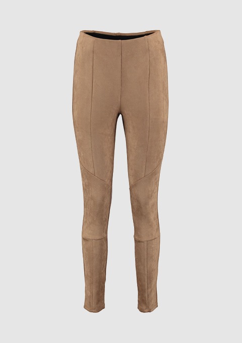 Beige Leggings aus Wildleder. Beige Leggings aus Wildleder.