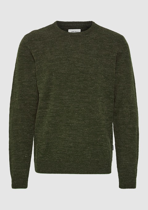 Grüner Pullover mit Rundhalsausschnitt. Grüner Pullover mit Rundhalsausschnitt.