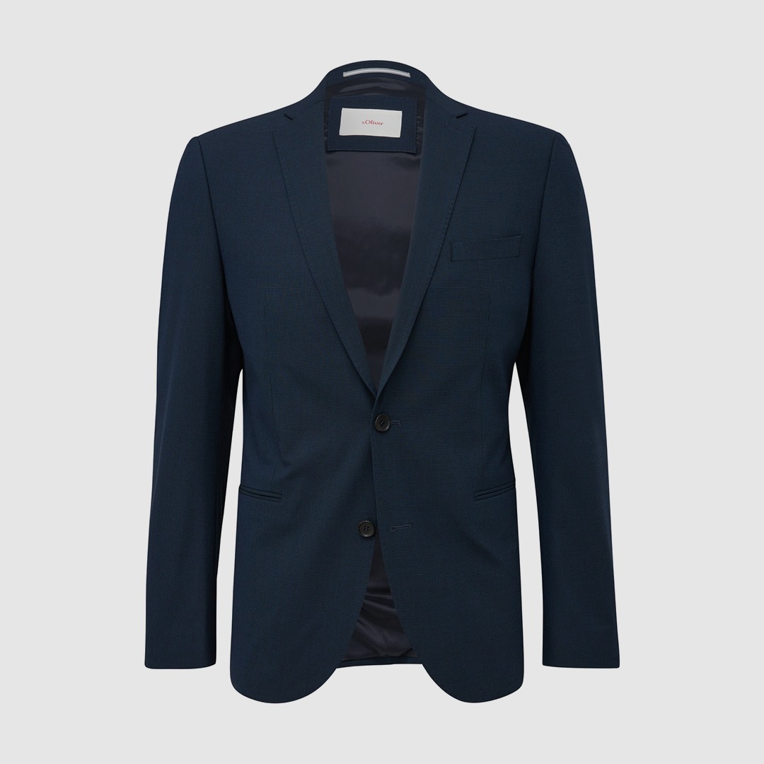 Ein blauer Blazer mit zwei Knöpfen und einem offenen Kragen. Ein blauer Blazer mit zwei Knöpfen und einem offenen Kragen.