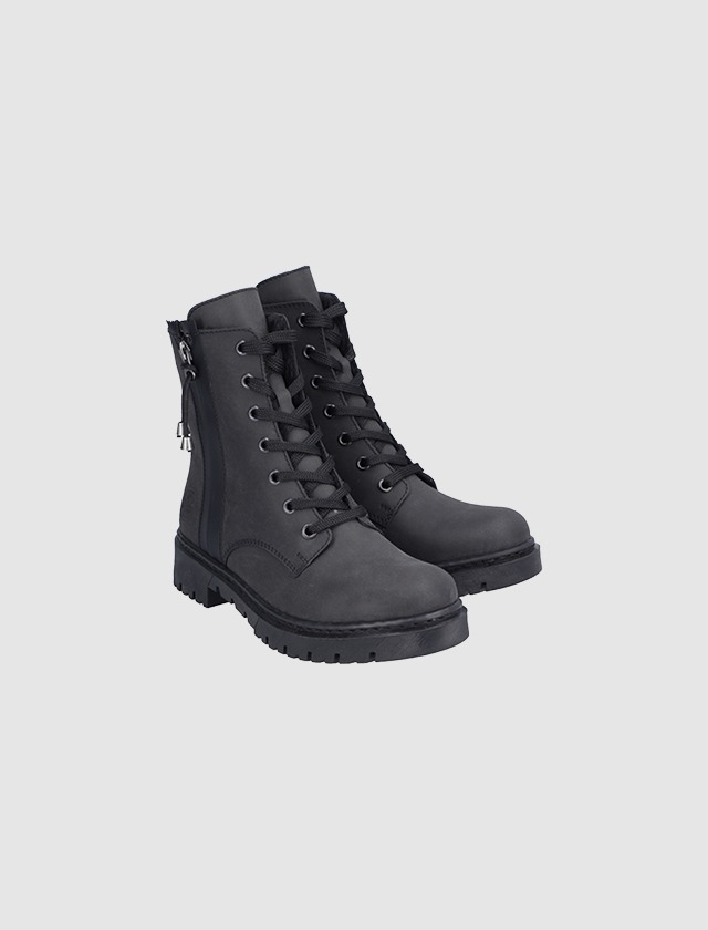 Schwarze Stiefel mit Schnürung und Reißverschluss.