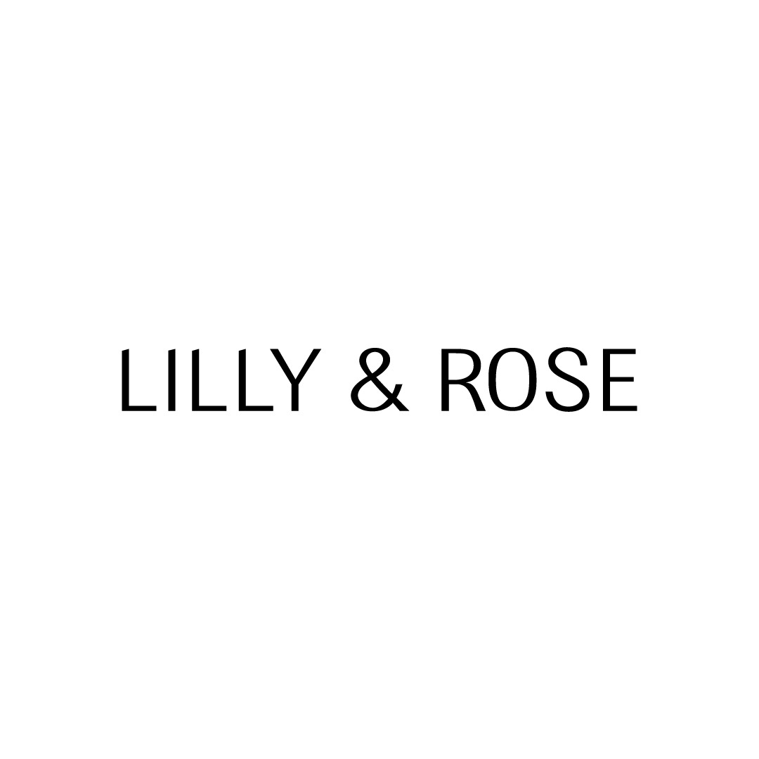 Text: "LILLY & ROSE" auf weißem Hintergrund.