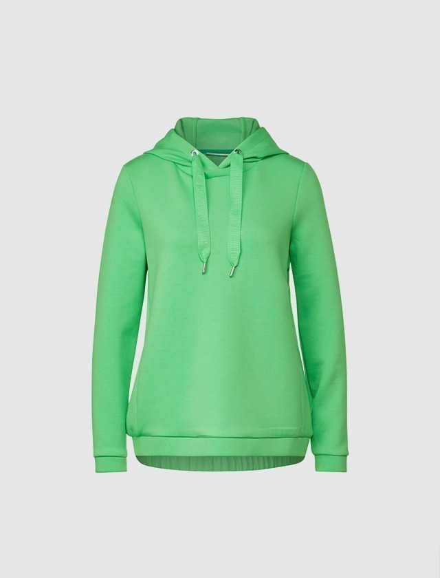 Grüner Hoodie mit Kapuze und Kordeln. Grüner Hoodie mit Kapuze und Kordeln.
