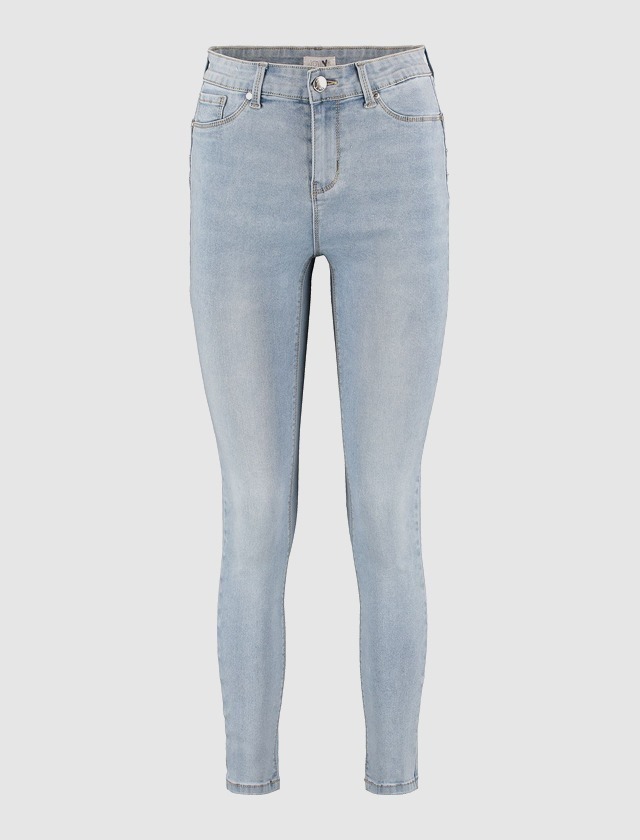 Helle Jeans in schmaler Passform mit hoher Taille. Helle Jeans in schmaler Passform mit hoher Taille.