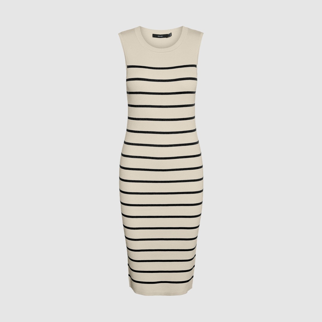 Ein ärmelloses, gestreiftes Kleid in beige mit schwarzen Streifen. Ein ärmelloses, gestreiftes Kleid in beige mit schwarzen Streifen.