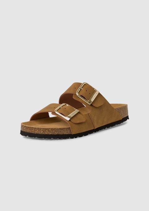 Braune Sandalen mit zwei Riemen und Schnallen.