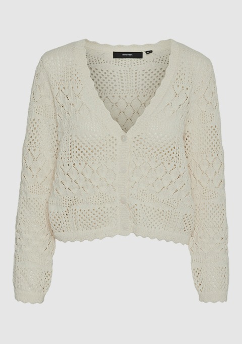 Ein cremefarbener, gestrickter Cardigan mit V-Ausschnitt und Knöpfen.