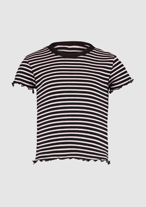 Ein gestreiftes T-Shirt mit kurzen Ärmeln und gerüschtem Saum.