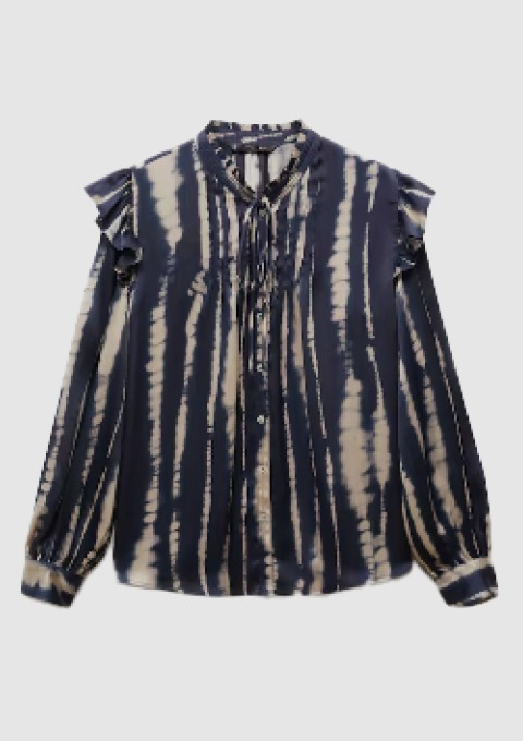 Eine langärmlige Bluse mit einem gestreiften, batikartigen Muster in Blau und Beige. Eine langärmlige Bluse mit einem gestreiften, batikartigen Muster in Blau und Beige.