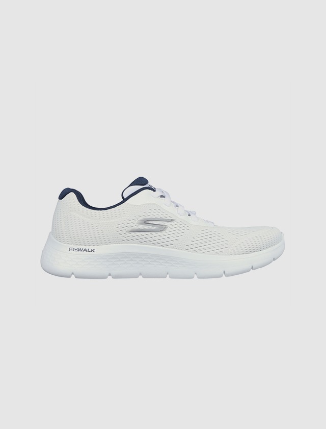 Weiße Sneakers von Skechers mit blauen Akzenten.