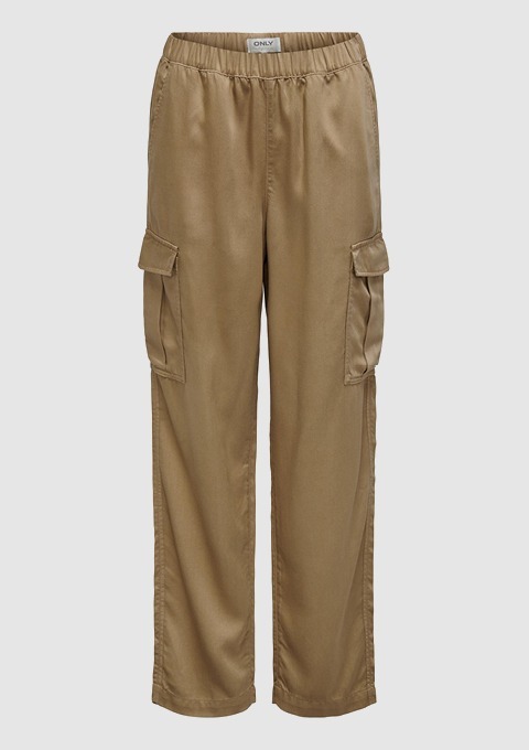 Beige Cargo-Hosen mit seitlichen Taschen. Beige Cargo-Hosen mit seitlichen Taschen.