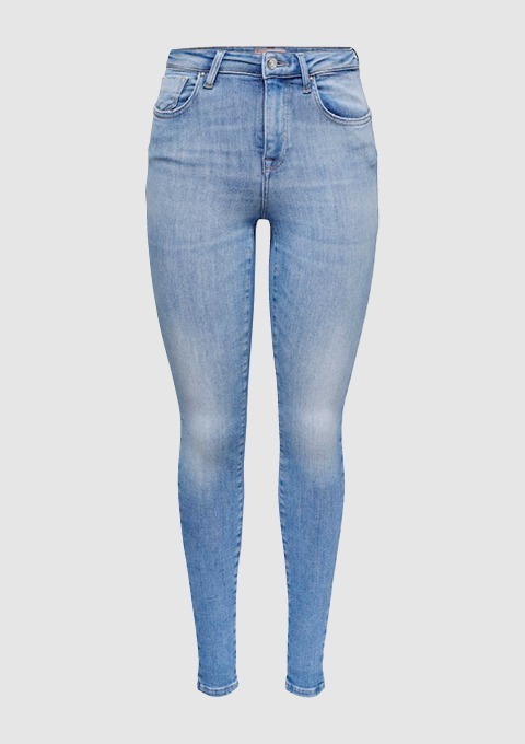 Helle, enge Jeans in Blau. Helle, enge Jeans in Blau.