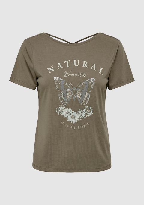 T-Shirt in Olivgrün mit dem Aufdruck "NATURAL Beauty" und einem Schmetterling.