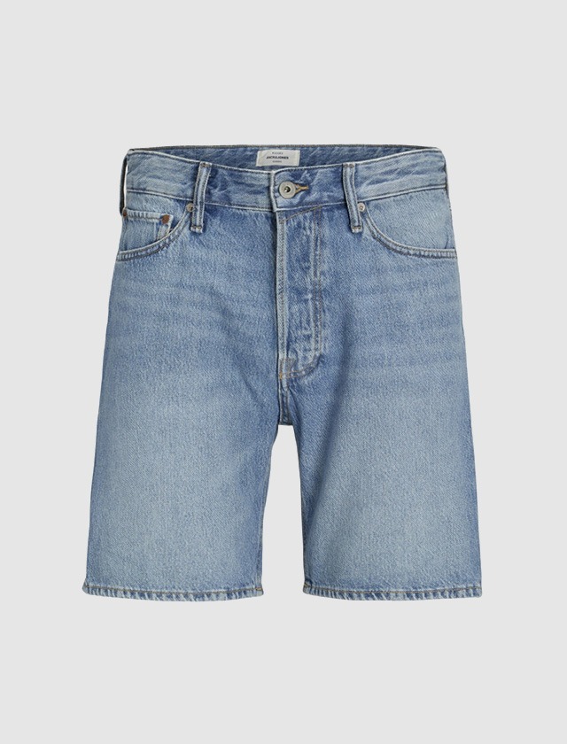 Eine blaue Jeansshorts. Eine blaue Jeansshorts.