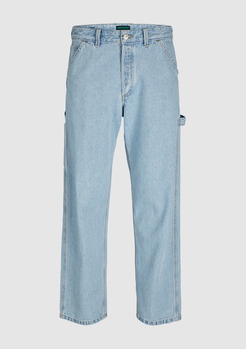 Helle Jeans mit geradem Schnitt und Seitentaschen.