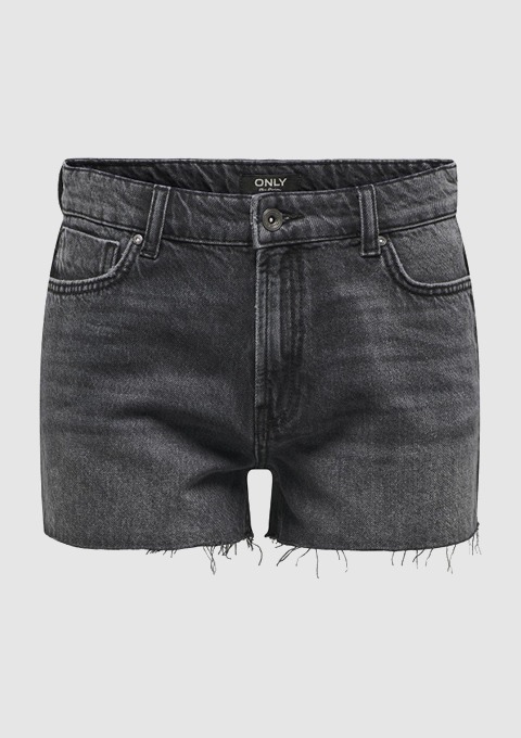 Schwarze Jeans-Shorts mit ausgefransten Säumen.