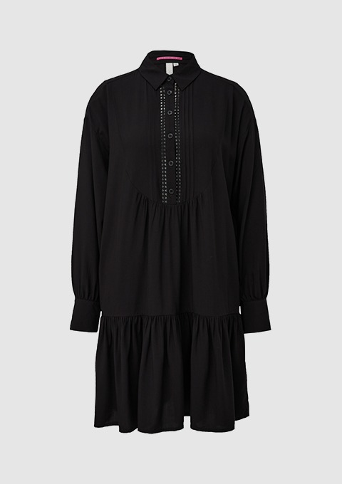 Schwarzes Kleid mit Knopfleiste und langen Ärmeln.