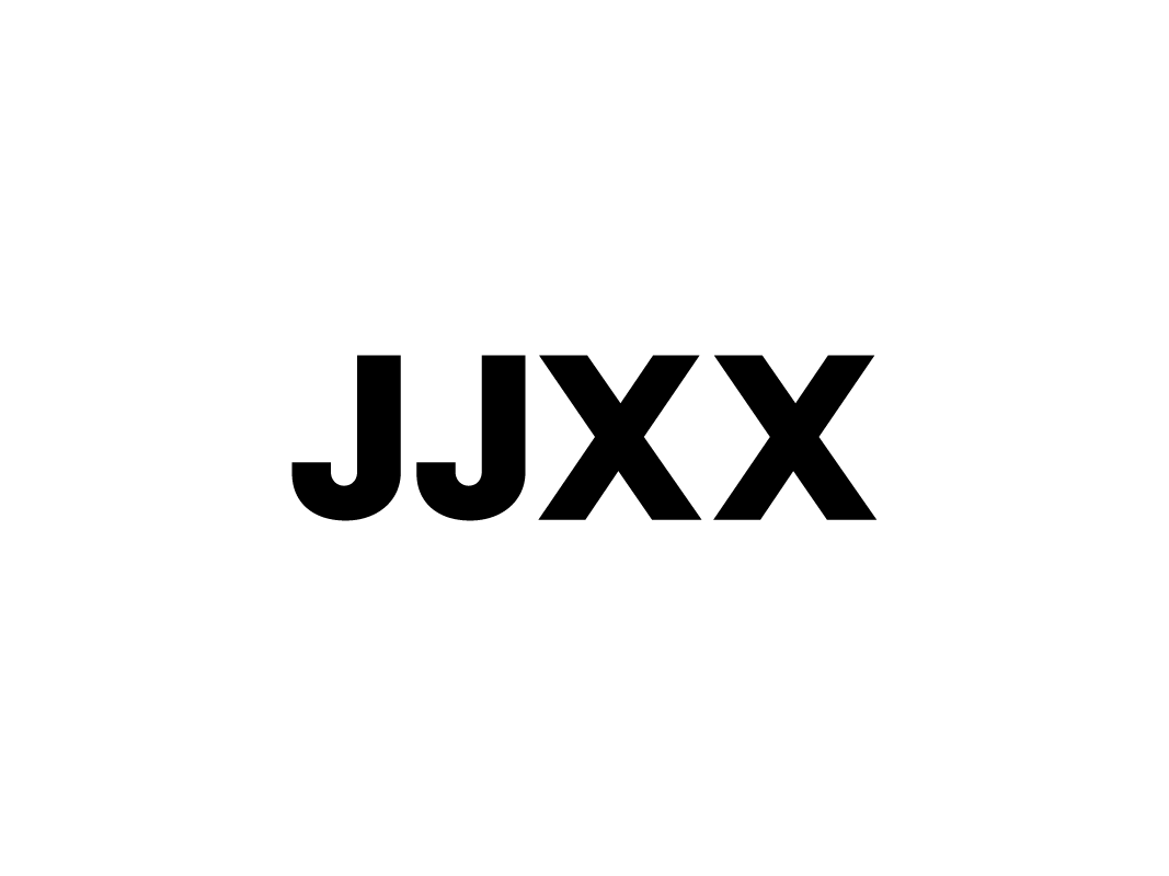 Das Bild zeigt die Buchstaben "JJXX" in fetter Schrift.