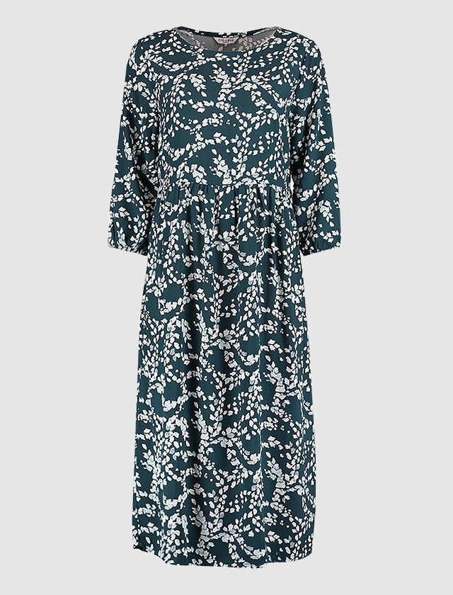 Ein langes, dunkelgrünes Kleid mit weißen Blattmustern und 3/4-Ärmeln. Ein langes, dunkelgrünes Kleid mit weißen Blattmustern und 3/4-Ärmeln.
