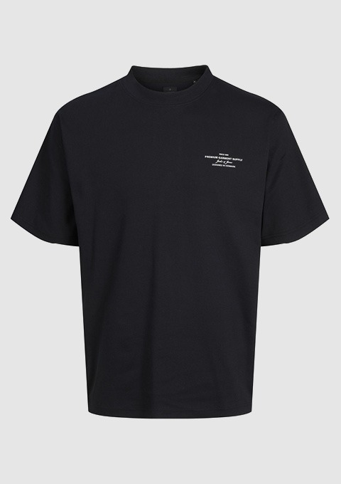 Schwarzes T-Shirt mit kurzem Arm und rundem Halsausschnitt, bedruckt mit weißem Schriftzug.