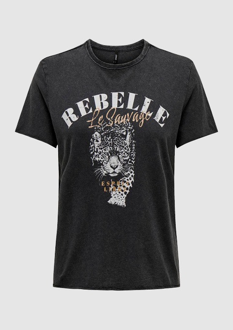 Schwarzes T-Shirt mit einem Leopardenmotiv und dem Schriftzug „REBELLIE Le Sauvage“. Schwarzes T-Shirt mit einem Leopardenmotiv und dem Schriftzug "REBELLIE Le Sauvage".