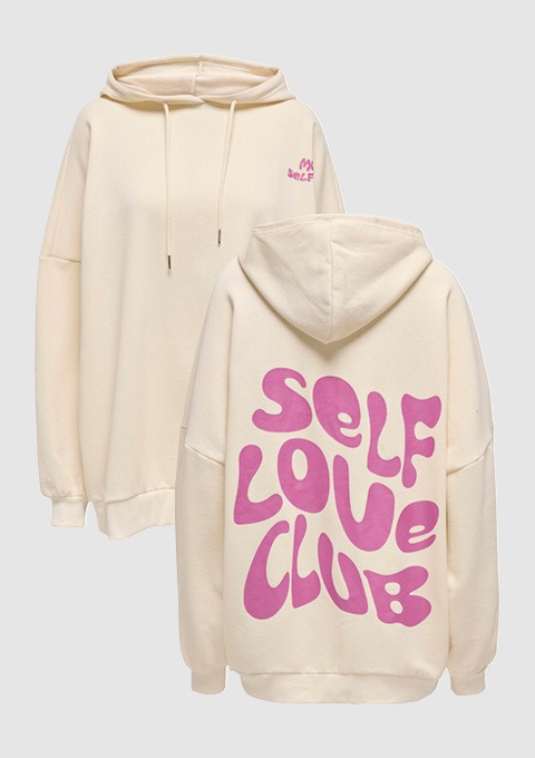 Ein beiger Hoodie mit dem Aufdruck „SELF LOVE CLUB“ in pink auf der Rückseite und „My Self“ auf der Vorderseite. Ein beiger Hoodie mit dem Aufdruck "SELF LOVE CLUB" in pink auf der Rückseite und "My Self" auf der Vorderseite.