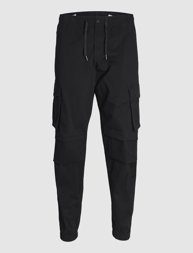 Schwarze Cargo-Hose mit elastischem Bund und Taschen. Schwarze Cargo-Hose mit elastischem Bund und Taschen.