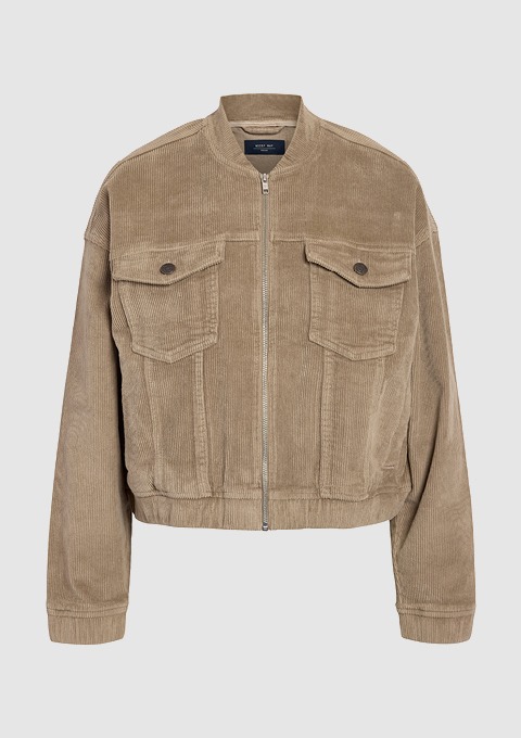 Beige Cordjacke mit zwei Brusttaschen und Reißverschluss.