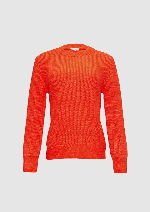 Ein roter Pullover mit langen Ärmeln und Rundhalsausschnitt.