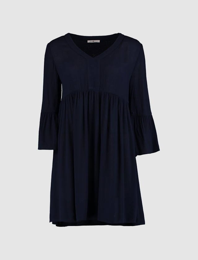 Ein dunkelblaues Kleid mit V-Ausschnitt und langen Ärmeln.