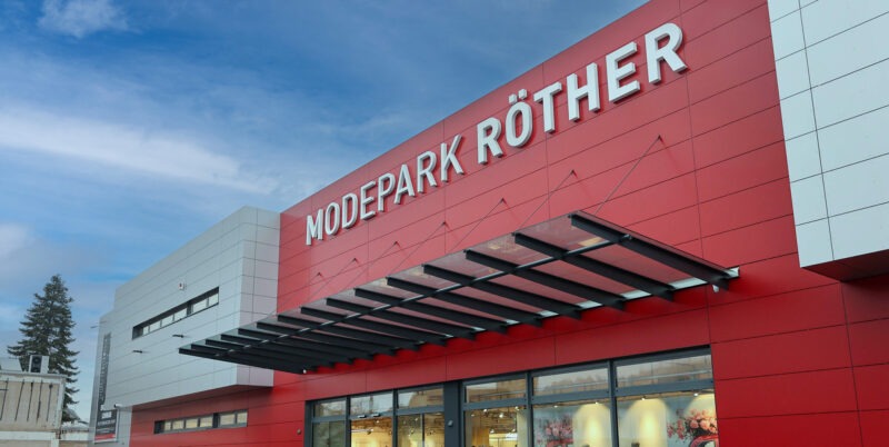 Modepark Röther in Lohmar präsentiert auf großzügigen und modern gestalteten Flächen die neuesten Trends der angesagtesten Modemarken Modepark Röther in Lohmar präsentiert auf großzügigen und modern gestalteten Flächen die neuesten Trends der angesagtesten Modemarken
